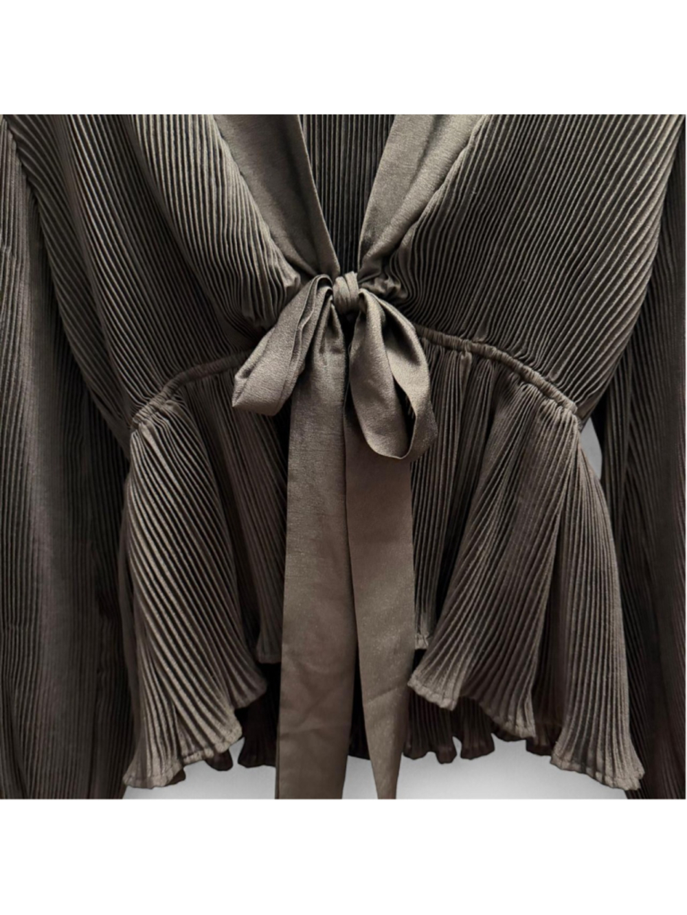 Lulus black pleated blouse with tie detail Size S (but stretchy and would also f - Picture 5 of 6